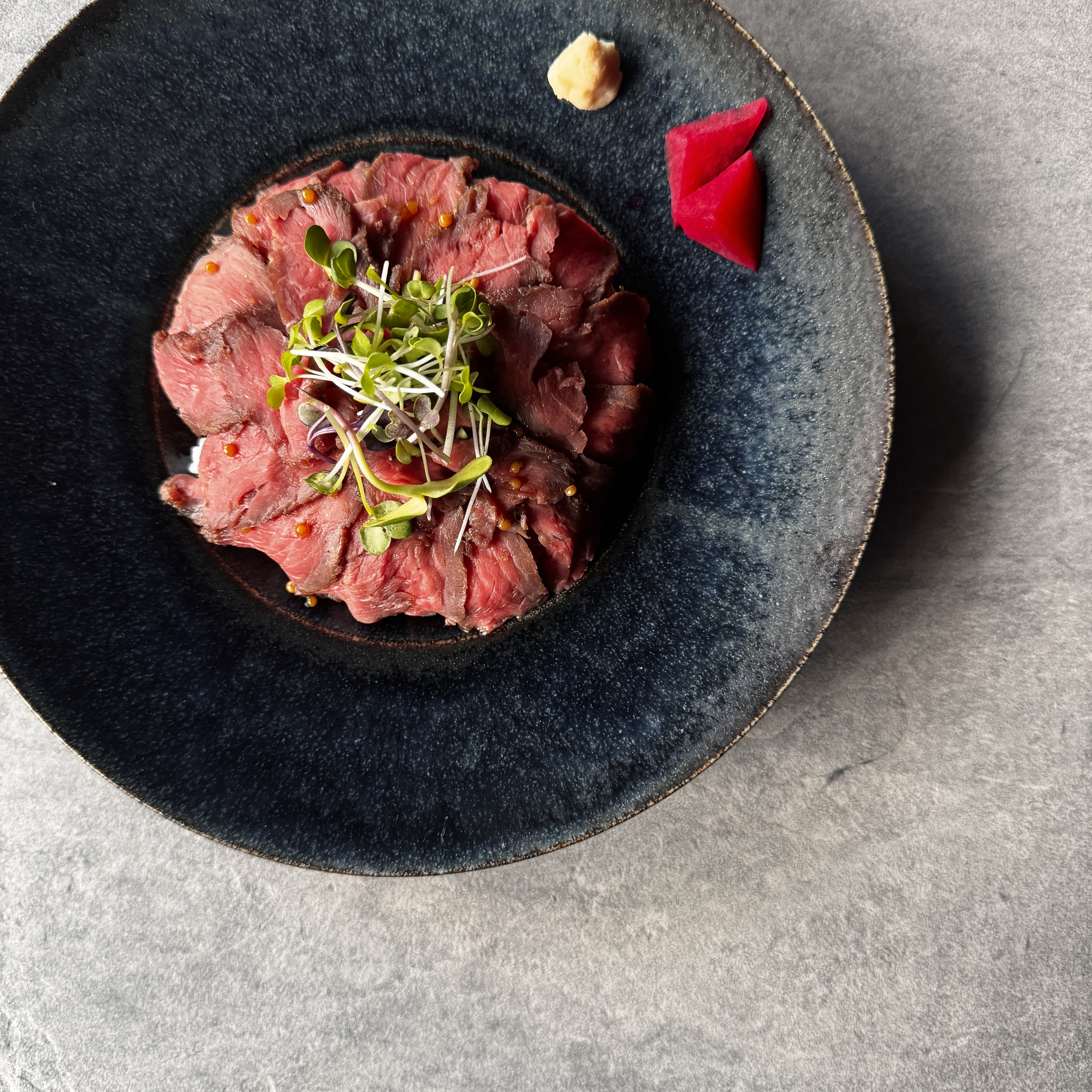 道産ランプのローストビーフ丼 ¥1,200